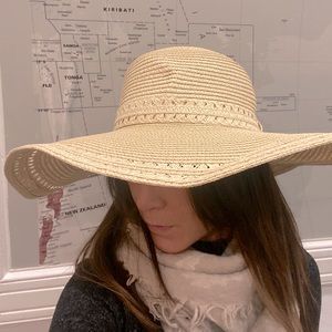 Floppy straw hat